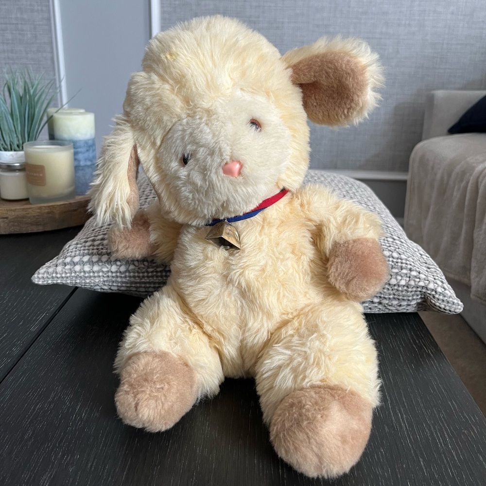 Super Soft Vintage 15 Inch Gund Lamb Stuffed Animal Plush 1976